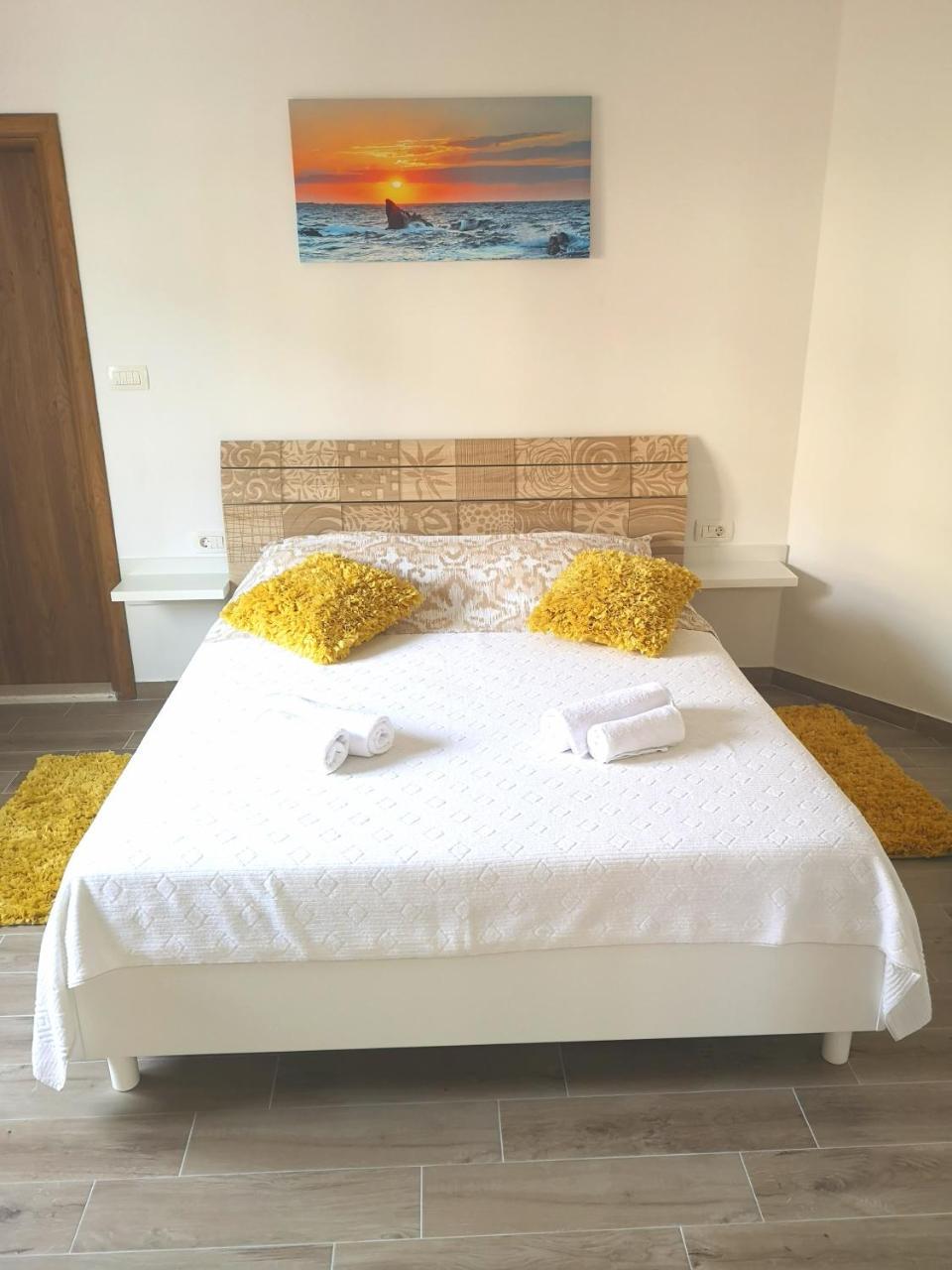 Apartments Grgic Trogir Exterior photo